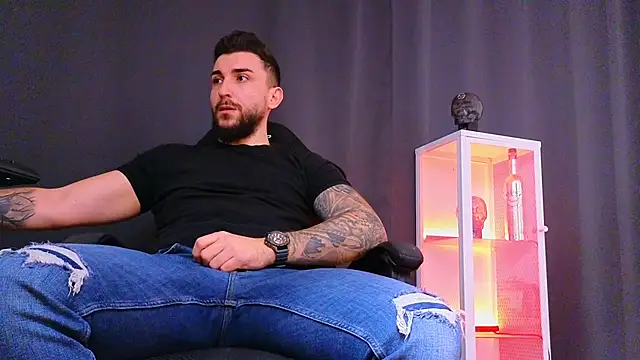 MightyAaron66 online show from January 2025 11:34:02 AM