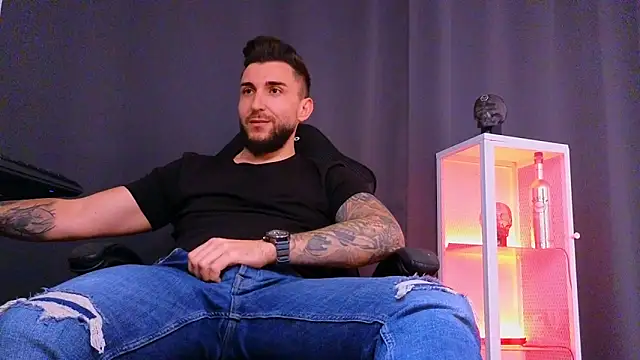 MightyAaron66 online show from February 2025 02:05:01 PM