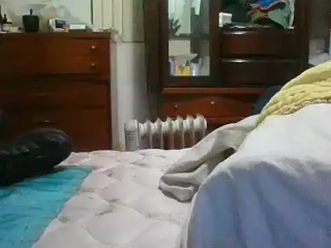 Emilylyn2501 online show from December 2024 09:02:02 PM