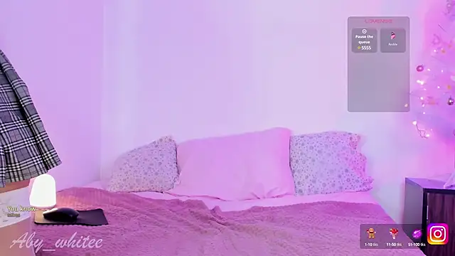 AbyWhitee online show from December 2024 06:53:02 AM