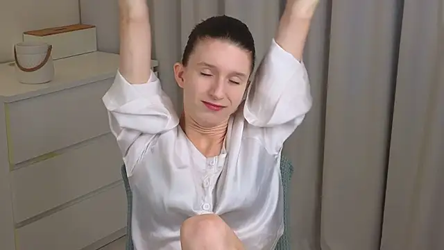 Fellissa online show from September 2025 04:01:01 AM