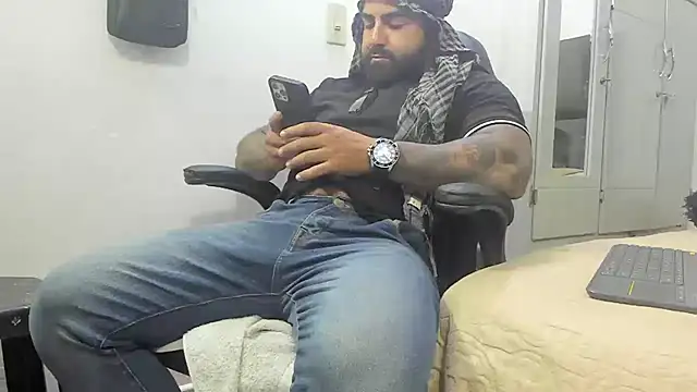 Lyon vach online show from January 2025 07:53:02 PM