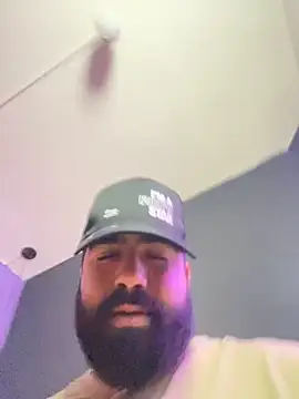 Lyon vach online show from October 2025 01:01:02 PM