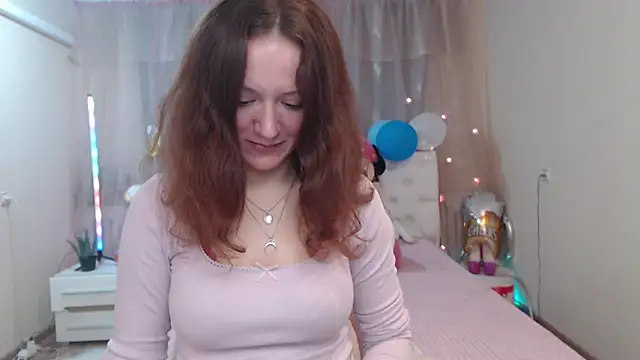 Snapshot of BarbaraStily chatting on October 2025 07:39:02 AM BarbaraStily online show from October 2025 07:39:02 AM