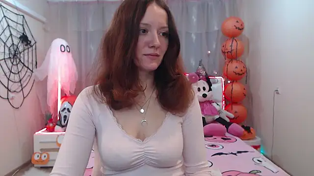 Snapshot of BarbaraStily chatting on October 2025 08:04:01 AM BarbaraStily online show from October 2025 08:04:01 AM