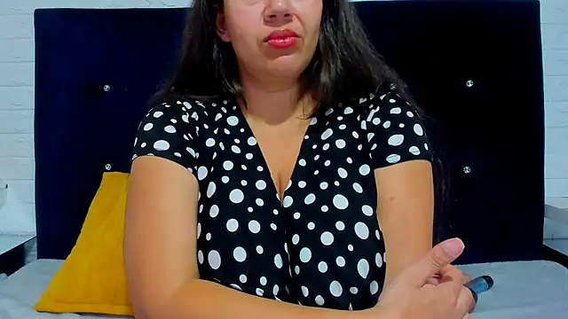 Snapshot of Catherine_tabarezx chatting on February 2025 11:49:01 AM Catherine tabarezx online show from February 2025 11:49:01 AM