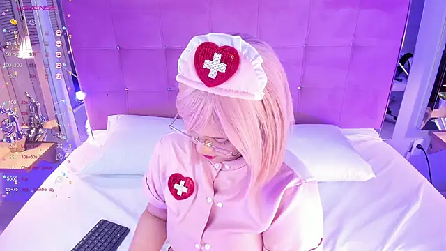 Snapshot of NanaOsaky chatting on November 2025 12:38:02 PM NanaOsaky online show from November 2025 12:38:02 PM