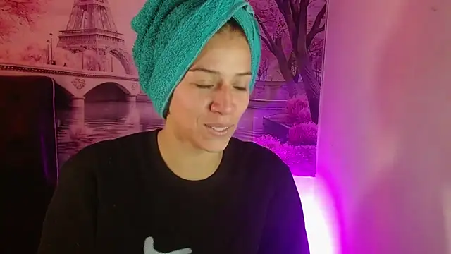daniela rivasth online show from February 2025 11:45:01 PM