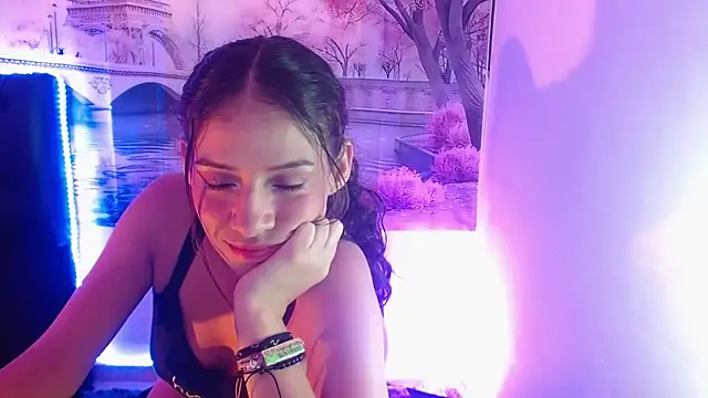 daniela rivasth online show from March 2025 06:37:02 AM
