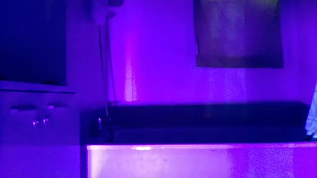 Snapshot of brunoguunot chatting on October 2025 07:07:02 AM brunoguunot online show from October 2025 07:07:02 AM