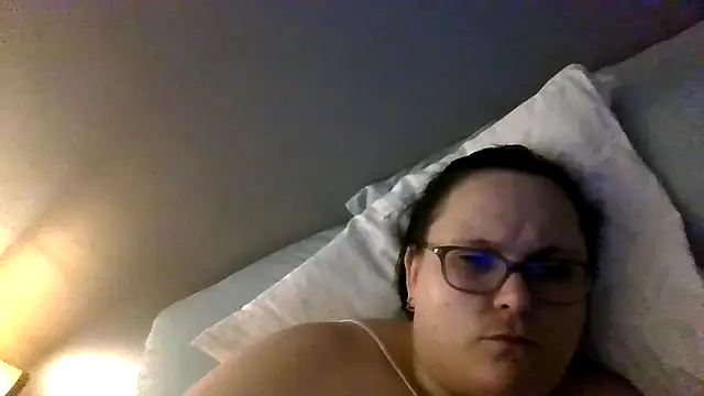 Snapshot of badbish777 chatting on September 2025 08:26:01 AM badbish777 online show from September 2025 08:26:01 AM