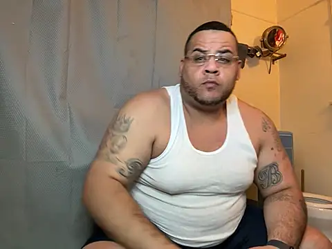 Snapshot of fatboyjayohh126 chatting on January 2025 03:44:01 AM fatboyjayohh126 online show from January 2025 03:44:01 AM