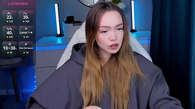 Evia r0se online show from October 2025 08:40:02 PM