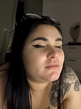 Snapshot of alexaandreea99 chatting on January 2025 01:50:01 AM alexaandreea99 online show from January 2025 01:50:01 AM