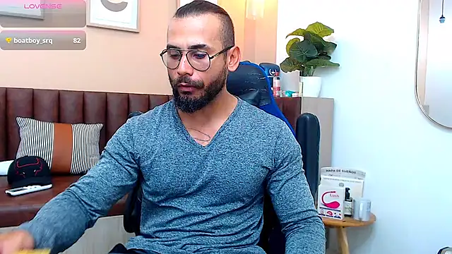 Snapshot of hanz_col chatting on March 2025 06:44:02 PM hanz col online show from March 2025 06:44:02 PM