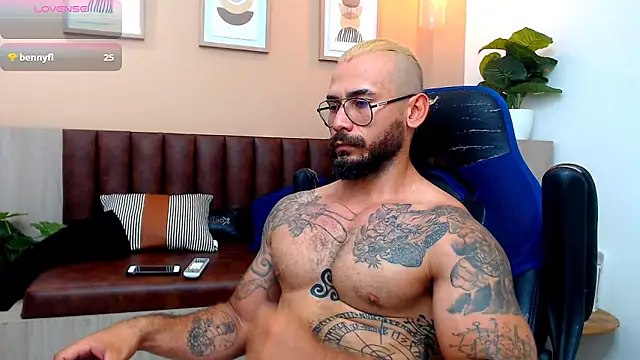 Snapshot of hanz_col chatting on March 2025 03:35:02 PM hanz col online show from March 2025 03:35:02 PM