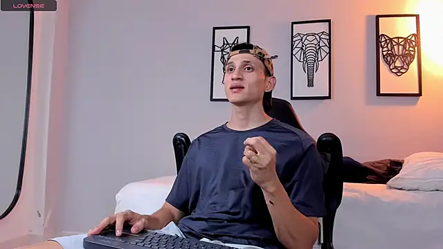 connor twink online show from December 2024 09:34:01 PM