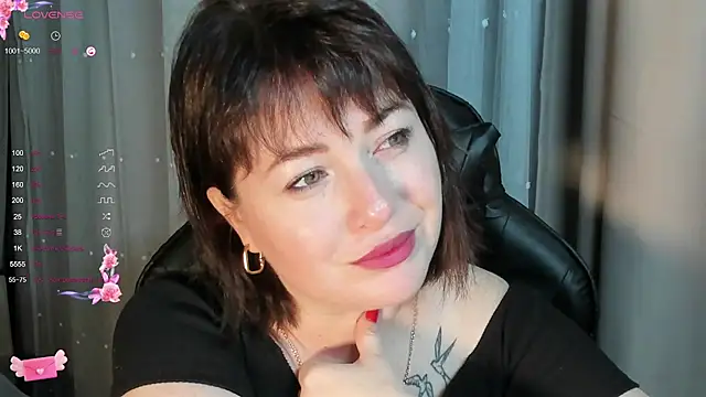 Victoria Di online show from September 2025 02:10:01 PM