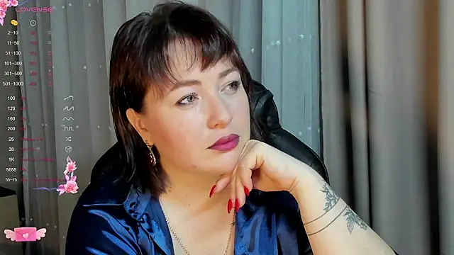 Snapshot of Victoria_Di chatting on October 2025 12:14:02 PM Victoria Di online show from October 2025 12:14:02 PM