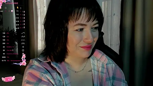 Snapshot of Victoria_Di chatting on November 2025 03:07:01 AM Victoria Di online show from November 2025 03:07:01 AM