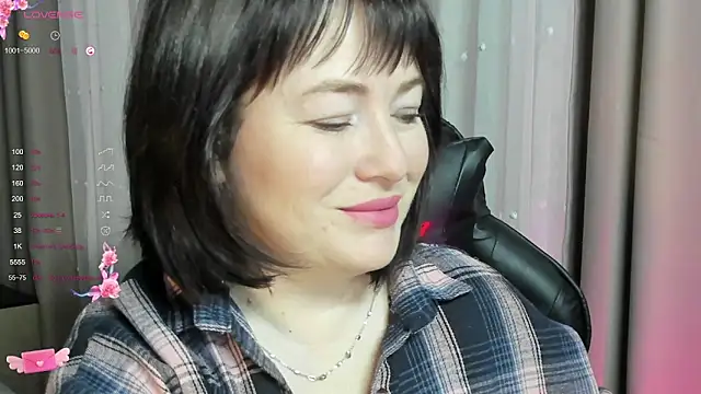 Snapshot of Victoria_Di chatting on November 2025 03:27:02 AM Victoria Di online show from November 2025 03:27:02 AM