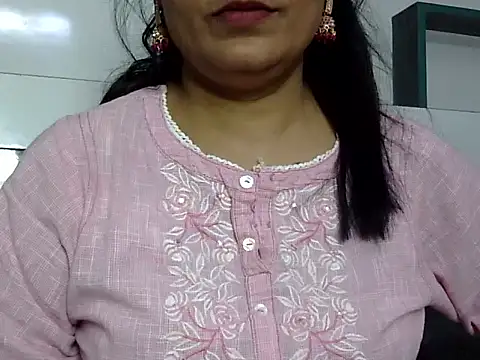 l l ish online show from February 2025 11:39:02 AM
