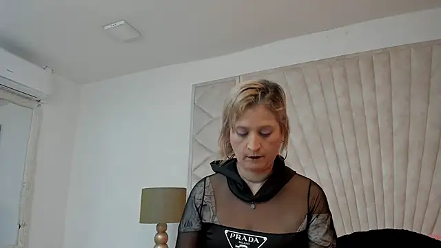 Jade squirtt online show from September 2025 11:11:01 AM