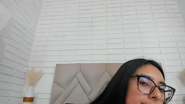 Snapshot of Isis_Osman chatting on October 2025 07:05:02 PM Isis Osman online show from October 2025 07:05:02 PM