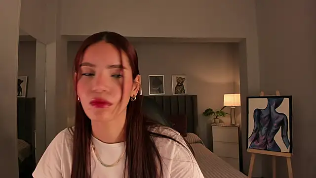Madie  collins online show from December 2024 02:28:01 PM
