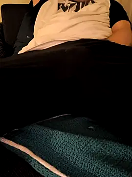 Snapshot of OdinWolf1990 chatting on October 2025 08:43:02 PM OdinWolf1990 online show from October 2025 08:43:02 PM