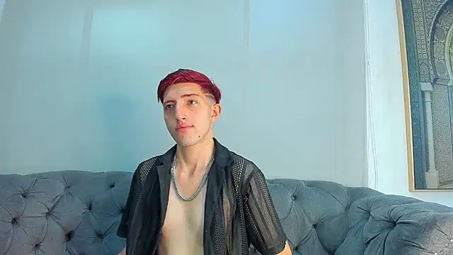 Un Slutty online show from December 2024 08:15:01 PM