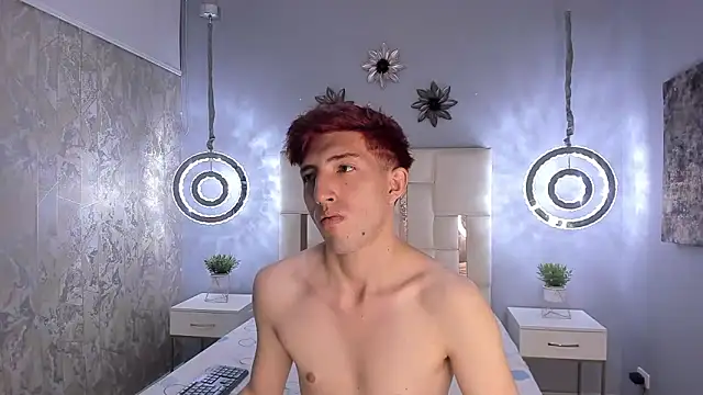 Un Slutty online show from January 2025 07:24:01 PM