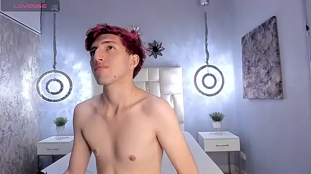 Un Slutty online show from February 2025 11:33:02 AM