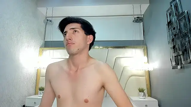 Un Slutty online show from February 2025 10:31:01 PM