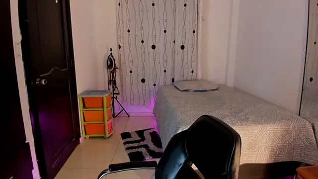 Snapshot of alessandro_wizard chatting on February 2025 02:19:01 AM alessandro wizard online show from February 2025 02:19:01 AM