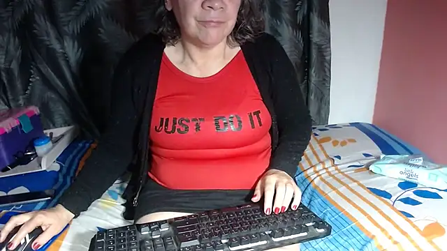 Elizabeth68 online show from December 2024 02:06:02 AM