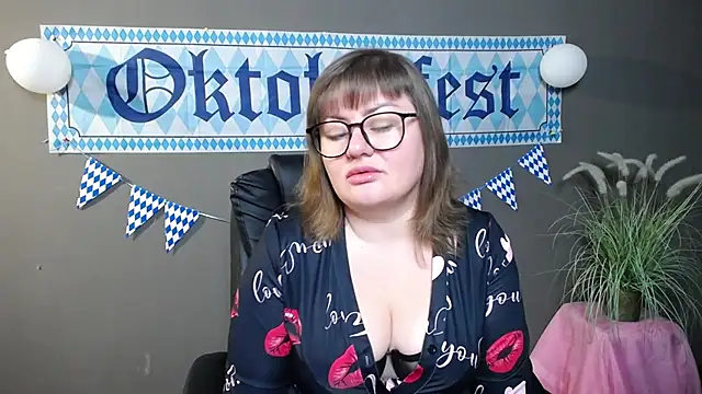 Snapshot of ZannaDreil chatting on October 2025 06:07:01 PM ZannaDreil online show from October 2025 06:07:01 PM