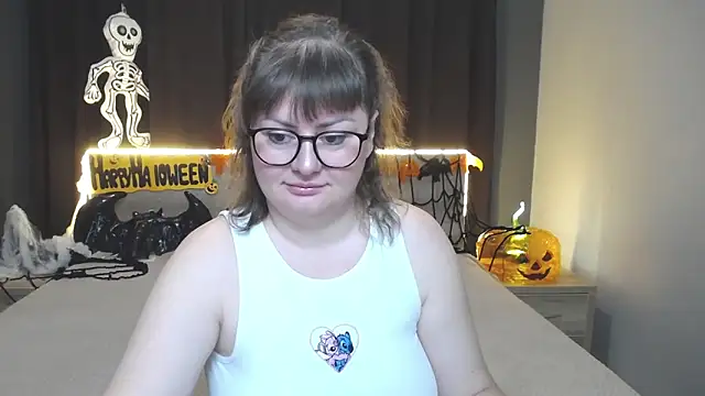 Snapshot of ZannaDreil chatting on October 2025 05:48:02 PM ZannaDreil online show from October 2025 05:48:02 PM