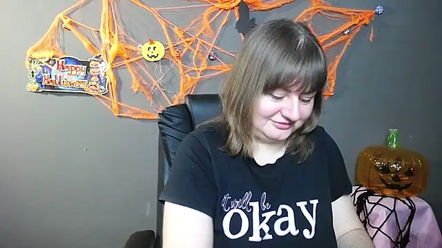 Snapshot of ZannaDreil chatting on October 2025 06:07:02 PM ZannaDreil online show from October 2025 06:07:02 PM