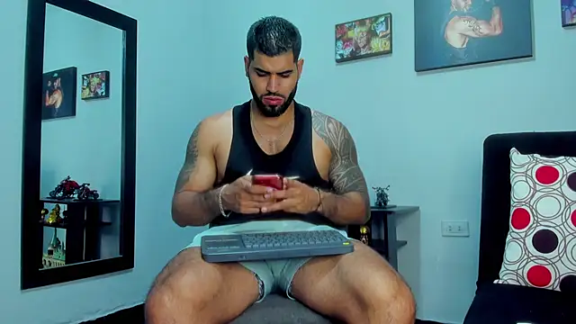 Snapshot of SamirHazard97 chatting on December 2024 02:09:01 AM SamirHazard97 online show from December 2024 02:09:01 AM