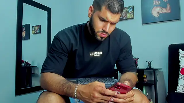 Snapshot of SamirHazard97 chatting on December 2024 02:46:01 AM SamirHazard97 online show from December 2024 02:46:01 AM