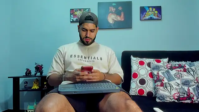 Snapshot of SamirHazard97 chatting on December 2024 03:25:01 AM SamirHazard97 online show from December 2024 03:25:01 AM