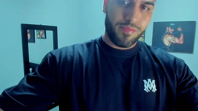 Snapshot of SamirHazard97 chatting on February 2025 03:01:02 AM SamirHazard97 online show from February 2025 03:01:02 AM