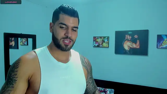 Snapshot of SamirHazard97 chatting on March 2025 02:39:02 AM SamirHazard97 online show from March 2025 02:39:02 AM