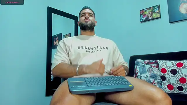 Snapshot of SamirHazard97 chatting on March 2025 04:24:02 AM SamirHazard97 online show from March 2025 04:24:02 AM