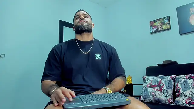 Snapshot of SamirHazard97 chatting on October 2025 07:33:01 PM SamirHazard97 online show from October 2025 07:33:01 PM