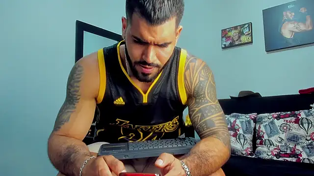 Snapshot of SamirHazard97 chatting on October 2025 08:06:02 PM SamirHazard97 online show from October 2025 08:06:02 PM