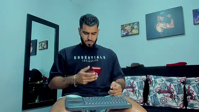 Snapshot of SamirHazard97 chatting on October 2025 08:41:01 PM SamirHazard97 online show from October 2025 08:41:01 PM