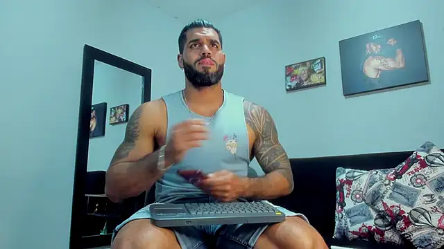 Snapshot of SamirHazard97 chatting on October 2025 09:13:01 PM SamirHazard97 online show from October 2025 09:13:01 PM