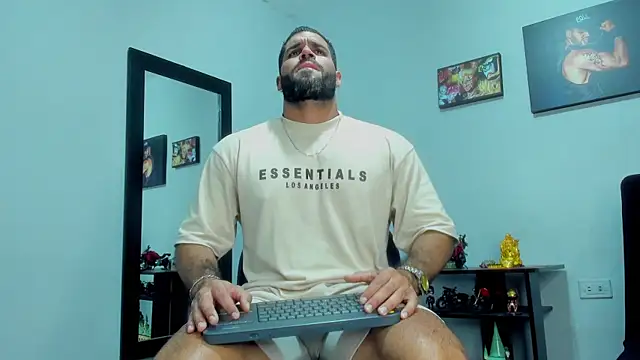 Snapshot of SamirHazard97 chatting on November 2025 08:32:01 PM SamirHazard97 online show from November 2025 08:32:01 PM